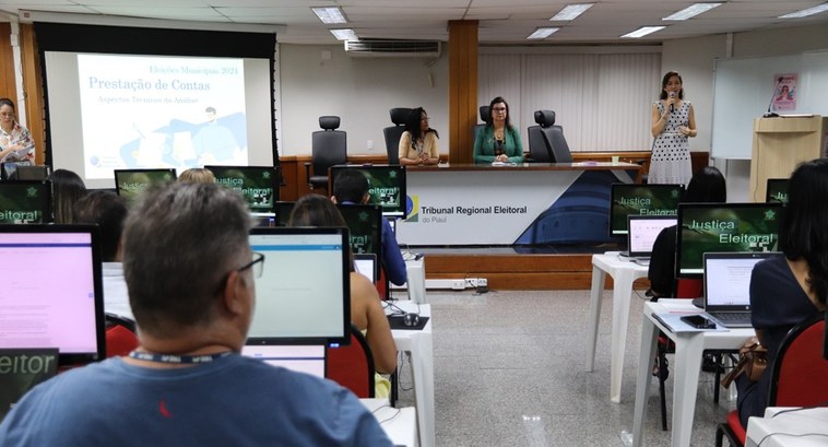 Encontro presencial realizado no Auditório do TRE-PI começou nesta terça-feira (22/10) e prosseg...